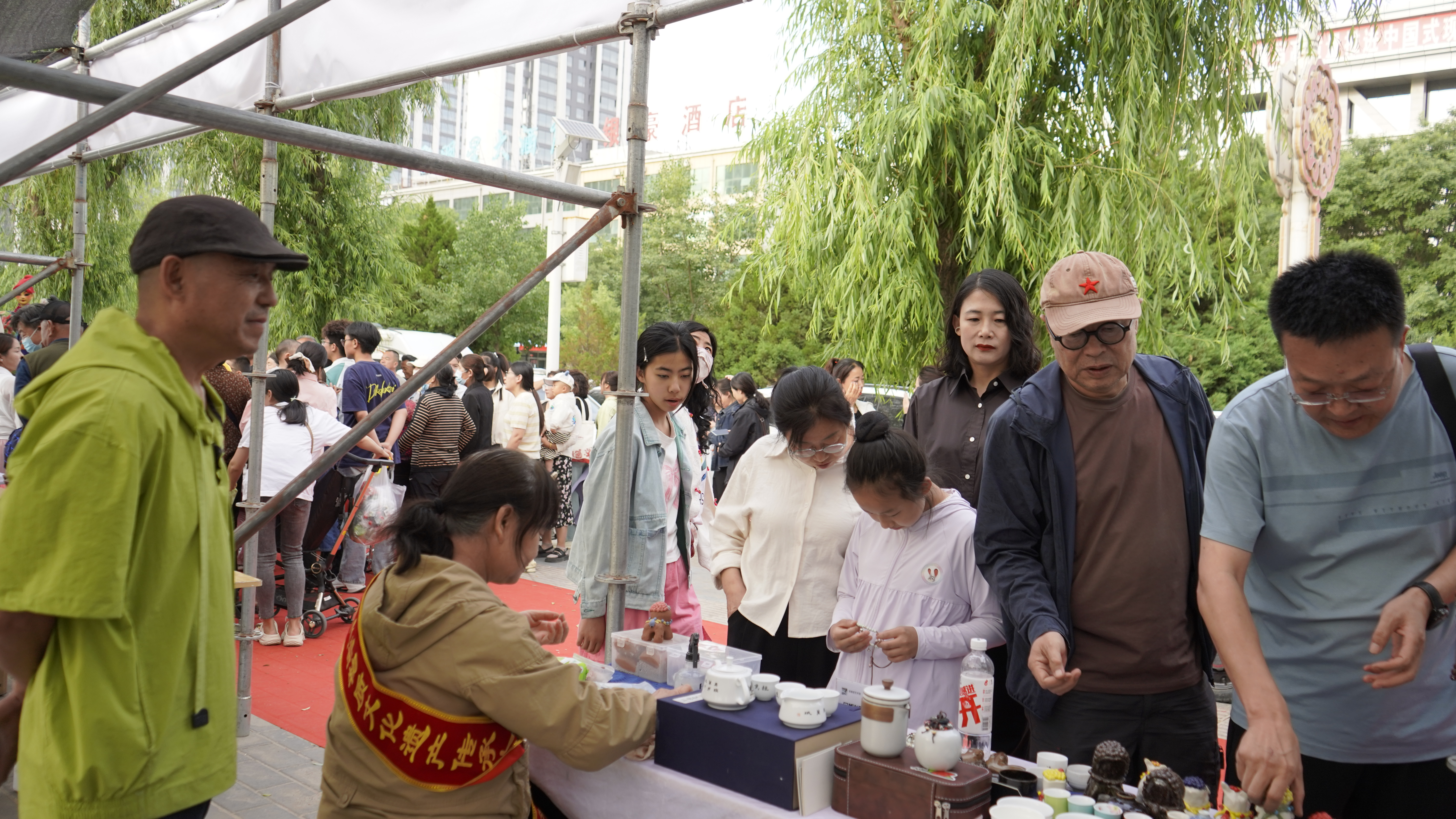 见证老手艺“破圈”新生 榆林靖边让古老非遗融入现代生活_fororder_图片1