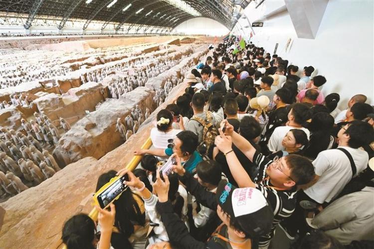 暑期旅游市场持续升温  西安跻身全国热门旅游城市前十_fororder_微信图片_20250627090457