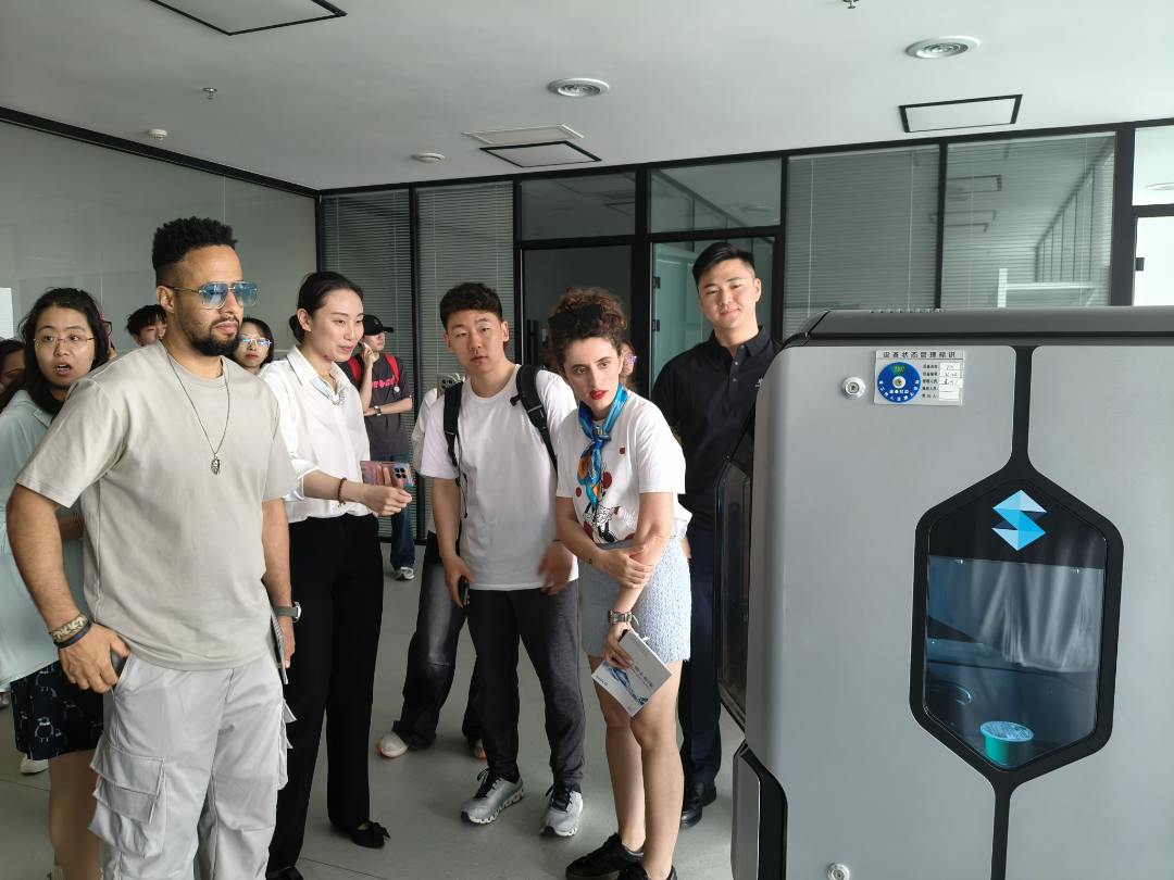 组图丨“文化+科技” 十国外籍专家感受西安“双面”魅力_fororder_wps_doc_4