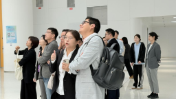 第九届丝绸之路经济带城市圆桌会开启“西安时间” 外宾共话产业合作新机遇
