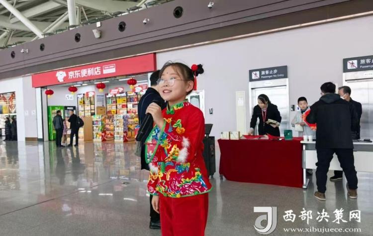 热气腾腾的中国年 | 榆林：人潮里飘歌声，归途中藏年味