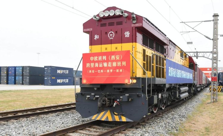 西安浐灞国际港：织密亚欧物流网络 携手全球伙伴共谱丝路新篇_fororder_图片4