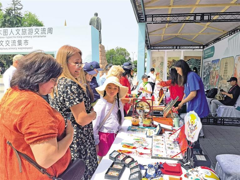 “希望在不久的将来去千年古都西安看一看”——西安—阿拉木图人文旅游交流周开幕侧记_fororder_微信图片_20250603101042