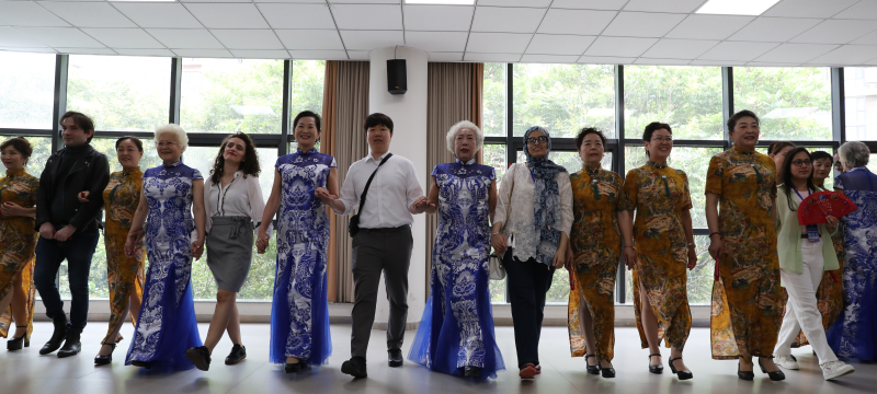 【外籍专家西安行㉙】“嵌入式服务”如何赢得民心？10国外籍专家在西安未央社区找答案