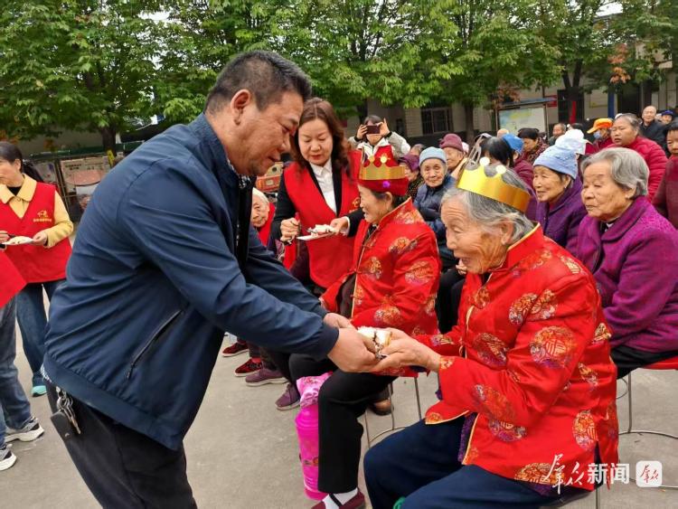 新春走基层丨腊月里 20万株蝴蝶兰从这里“飞”向市场_fororder_微信图片_20260211110737_3089_127