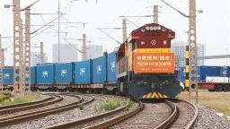 丝路经贸再续开放新篇