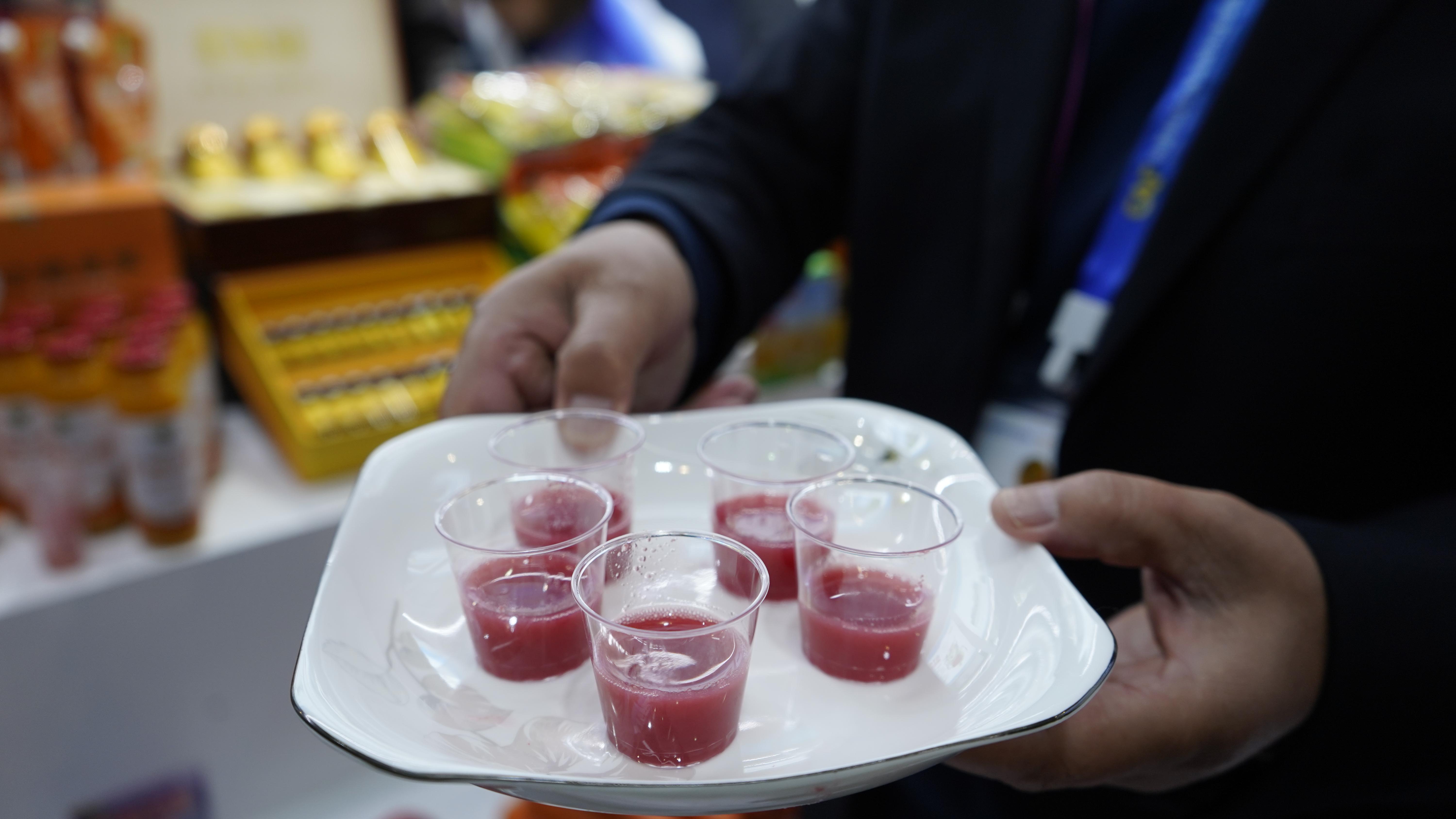 靖边农特产品闪耀杨凌农高会 “土宝贝”擦亮县域经济“金名片”_fororder_wps_doc_5