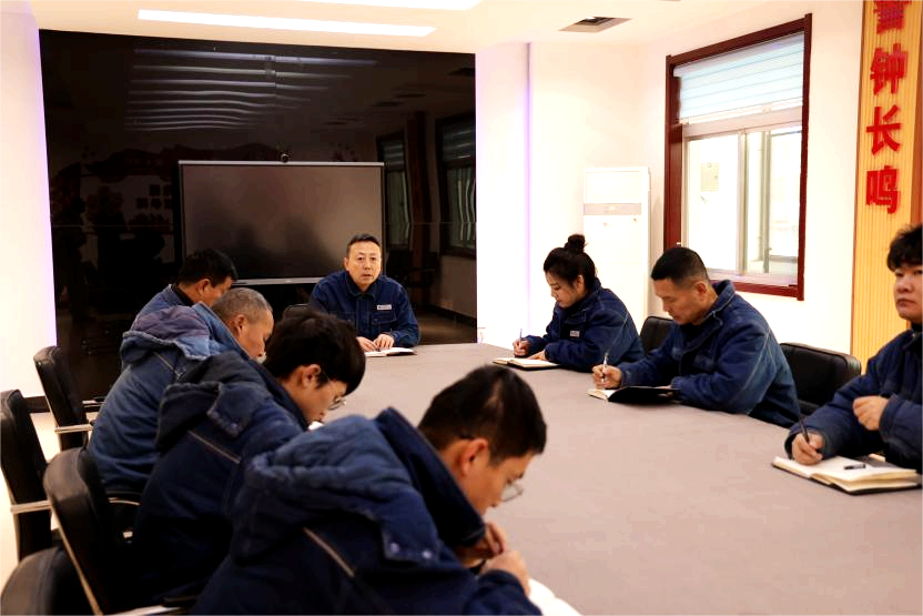 新春走基层丨所长的一天:电靓新春 满电出发