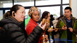从秦岭沃土到“丝路甜果” 驻华大使夫人见证中国乡村产业振兴之路