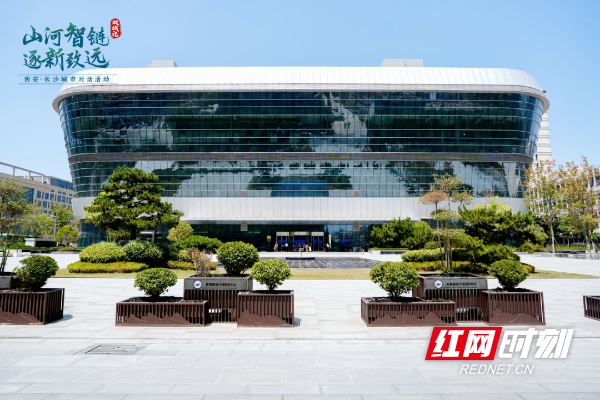 从秦岭到湘江，看智造中国式浪漫