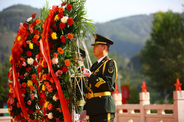 青春接力长征路！第二届新时代青年“重走长征路”徒步活动在延安吴起启动_fororder_图片2