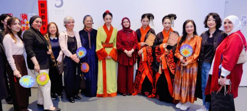 家书为何抵万金？大使夫人们这样说