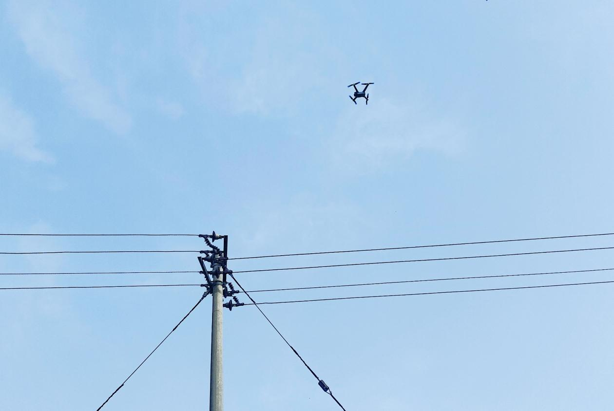无人机“蛙跳”巡检革命 国网咸阳供电公司打造首个智慧电网“空中哨兵”_fororder_图片13