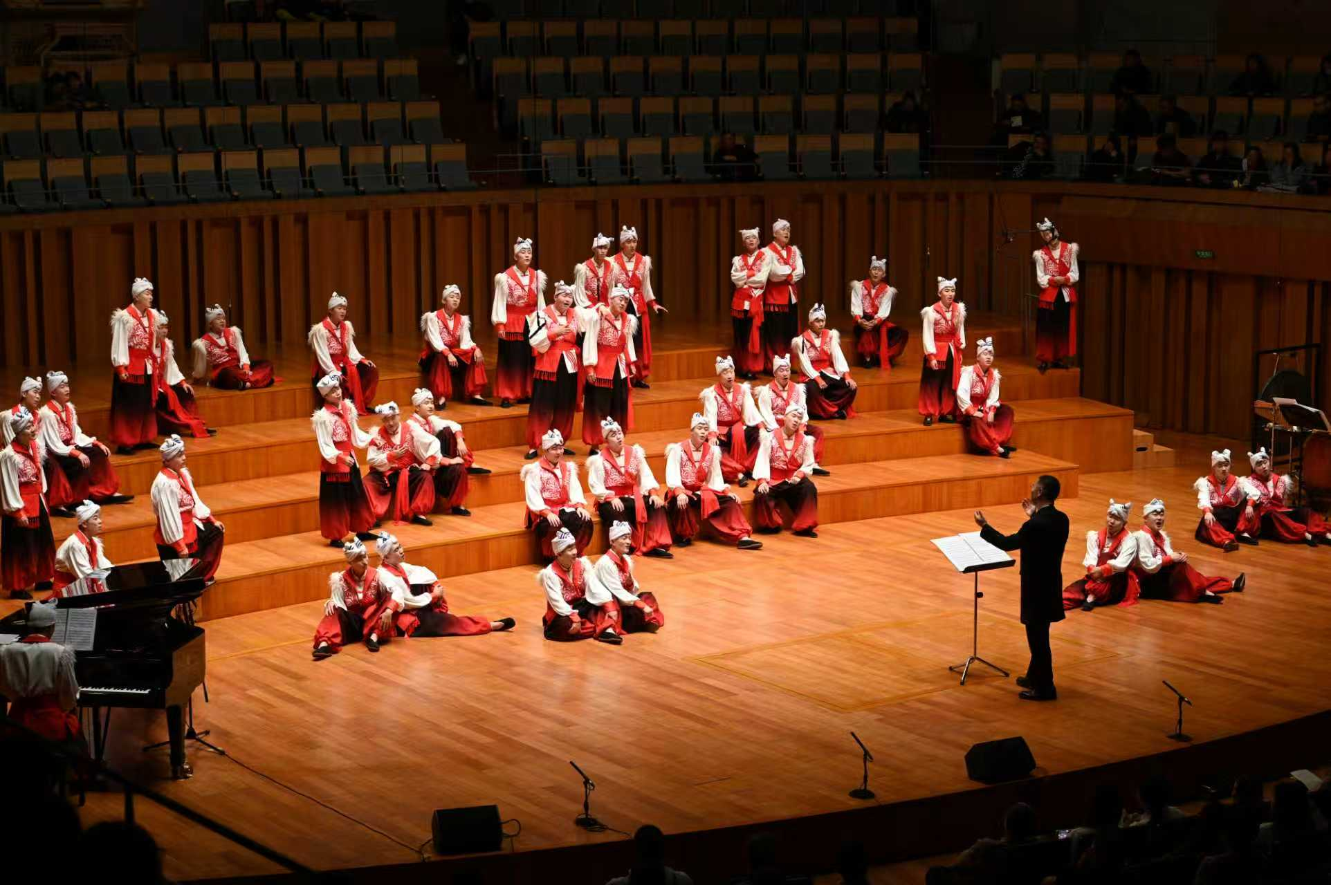 石油情怀融艺韵  美育思政谱新篇  西安石油大学首次唱响国家大剧院_fororder_图片1