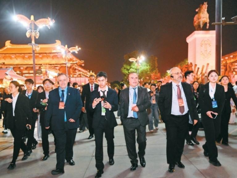 聆听非遗绝响　感叹长安璀璨依旧_fororder_微信图片_20260428090221_1793_356