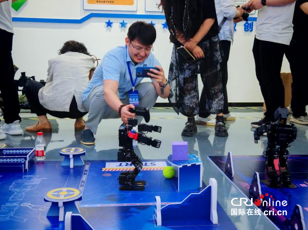 【在西安 看中国 外籍专家西安调研行】十国外籍专家探访西安 触摸古都产业跃迁的“硬核”脉搏_fororder_图片20