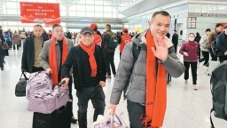 回家过年！千余名劳动者搭乘西安爱心专列返乡