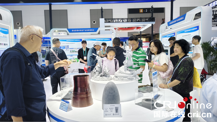乘势“高飞”   第九届丝博会渭南展台含“新”量十足_fororder_10