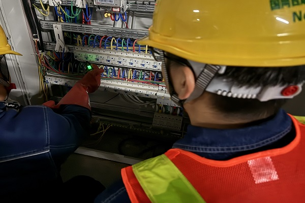 国网西咸新区供电公司：秋检深处见“新”农 电力“血脉”里的乡村振兴_fororder_图片9