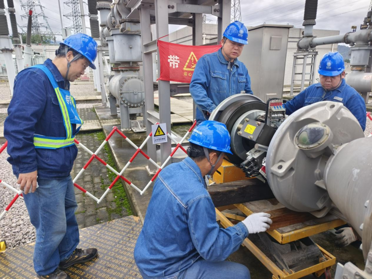 陕西渭南：咸林开关“焕新颜” 护航民生暖入冬_fororder_图片1