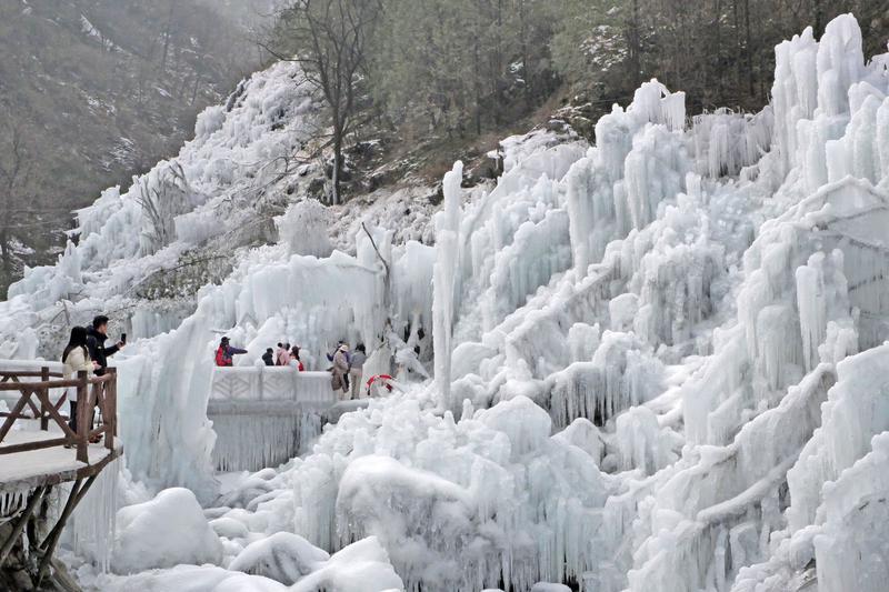 冬日浪漫 冰瀑美景_fororder_微信图片_20260128085528_3634_1450