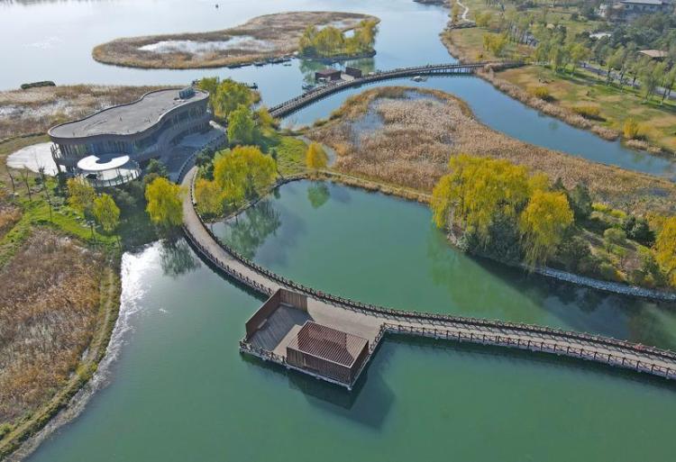 水韵织就初冬美景