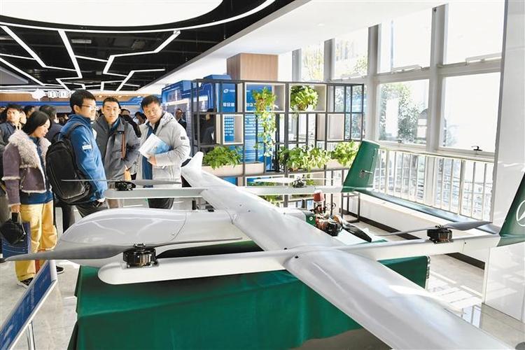 2024西安无人机大会举行 《西安无人机产业发展白皮书（2023-2024）》正式发布