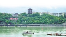 一脉汉江润安康，半是清流半是金