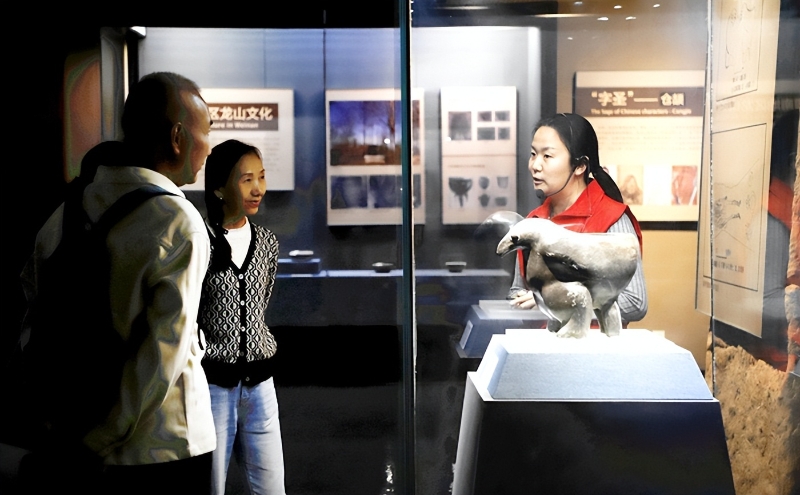 文博贺岁润东秦 马跃新程闹新春 渭南市博物馆2026年春节文化活动精彩纷呈（组图）