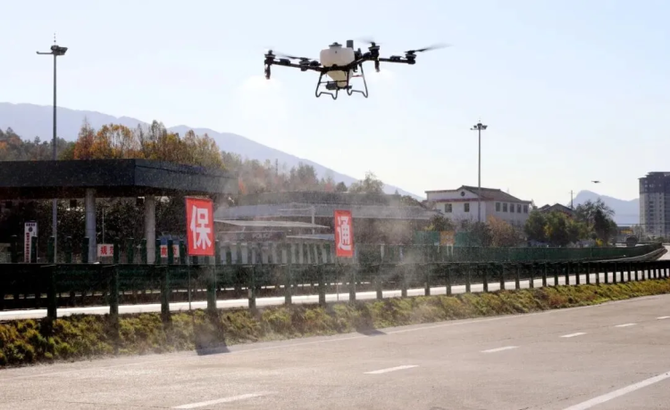 寒潮携强雨雪来袭！陕西交控严阵以待保畅通_fororder_20251211f9fde63d08e746fa8312dc1b680f43fb_202512111714078861rId5image2