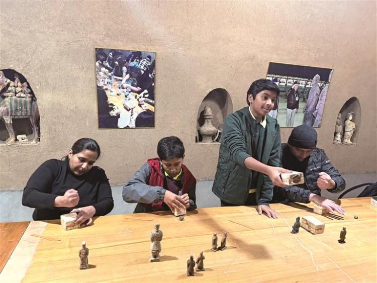 古韵秦俑村 文旅产业新_fororder_微信图片_20260330093539_1565_356