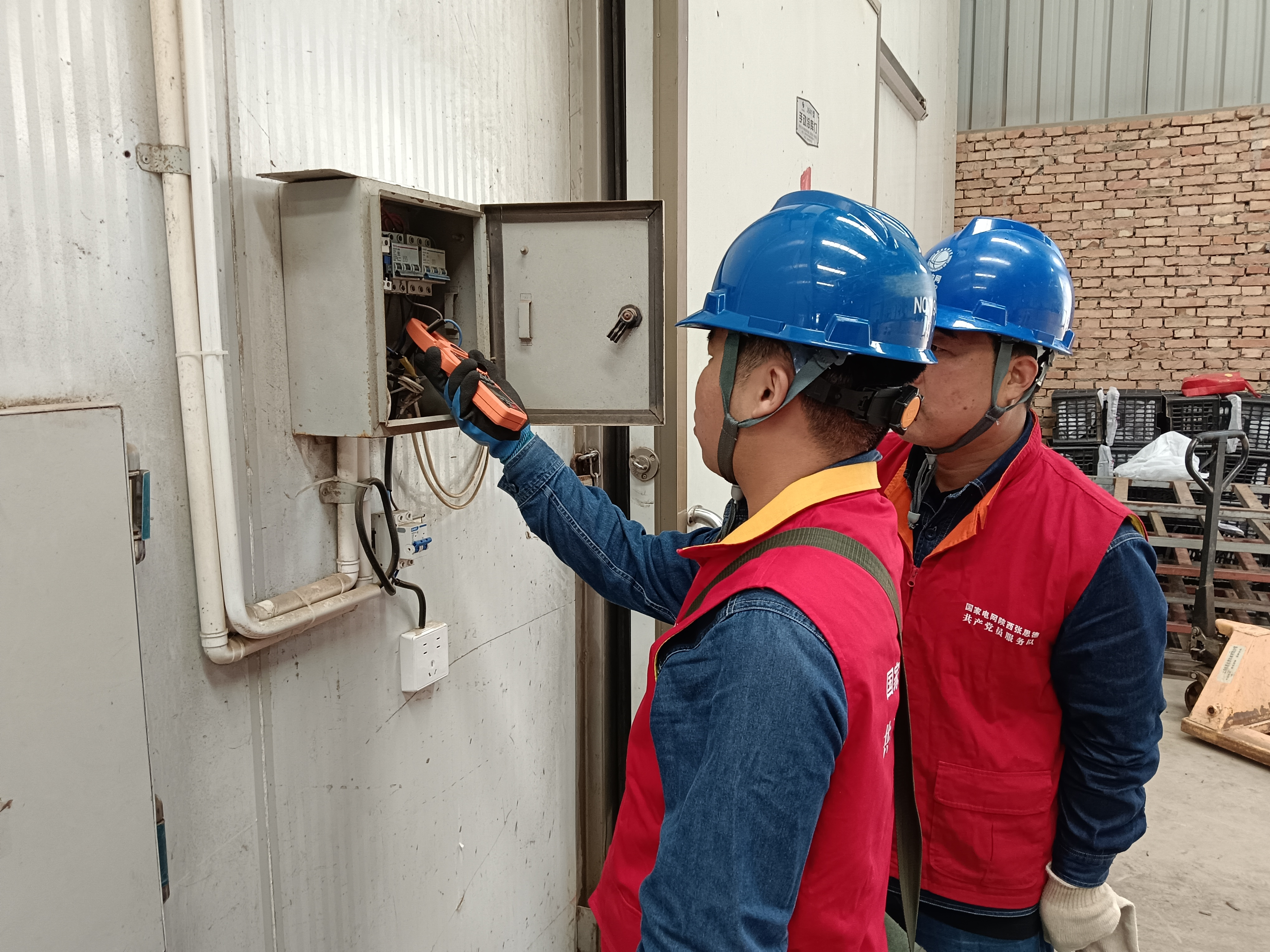 国网渭南供电公司：银线织就甜蜜路 电力护航酥梨香_fororder_图片8