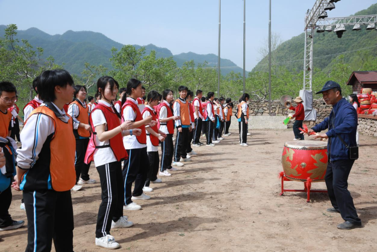 陕西黄龙：非遗农耕绘就实践课堂_fororder_图片3