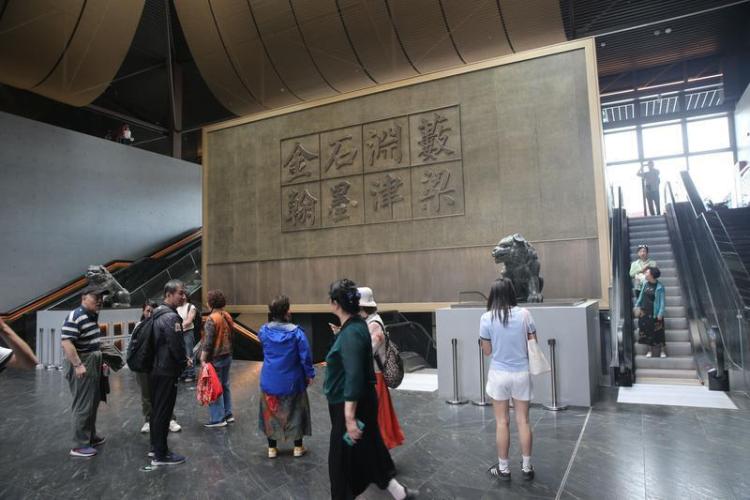 碑林博物馆改扩建后多件宝藏文物重磅亮相