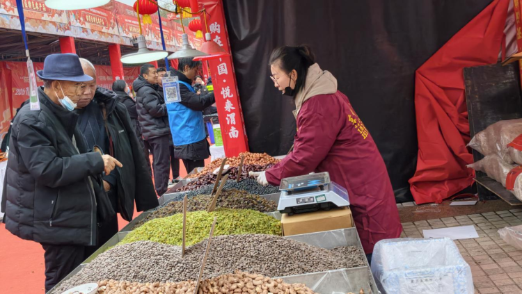 2026年渭南新春年货购物节暨非遗文化展启动_fororder_图片6