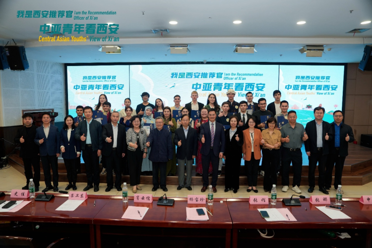 童声与民乐共鸣世界 西安高新第五小学学子以音乐促进中外文化交流_fororder_图片7