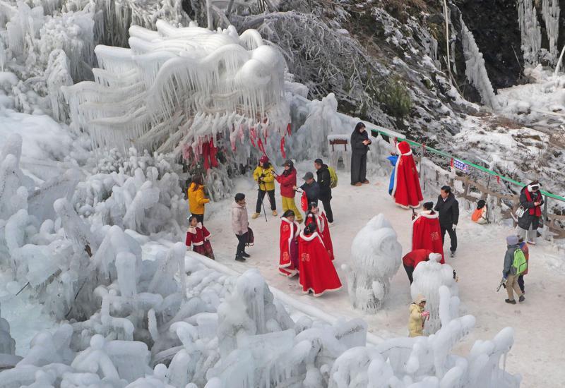 冬日浪漫 冰瀑美景_fororder_微信图片_20260128085556_3639_1450