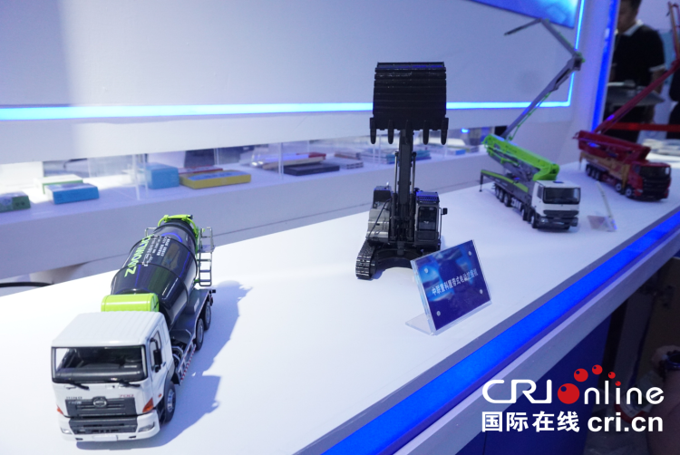 乘势“高飞”   第九届丝博会渭南展台含“新”量十足_fororder_6png