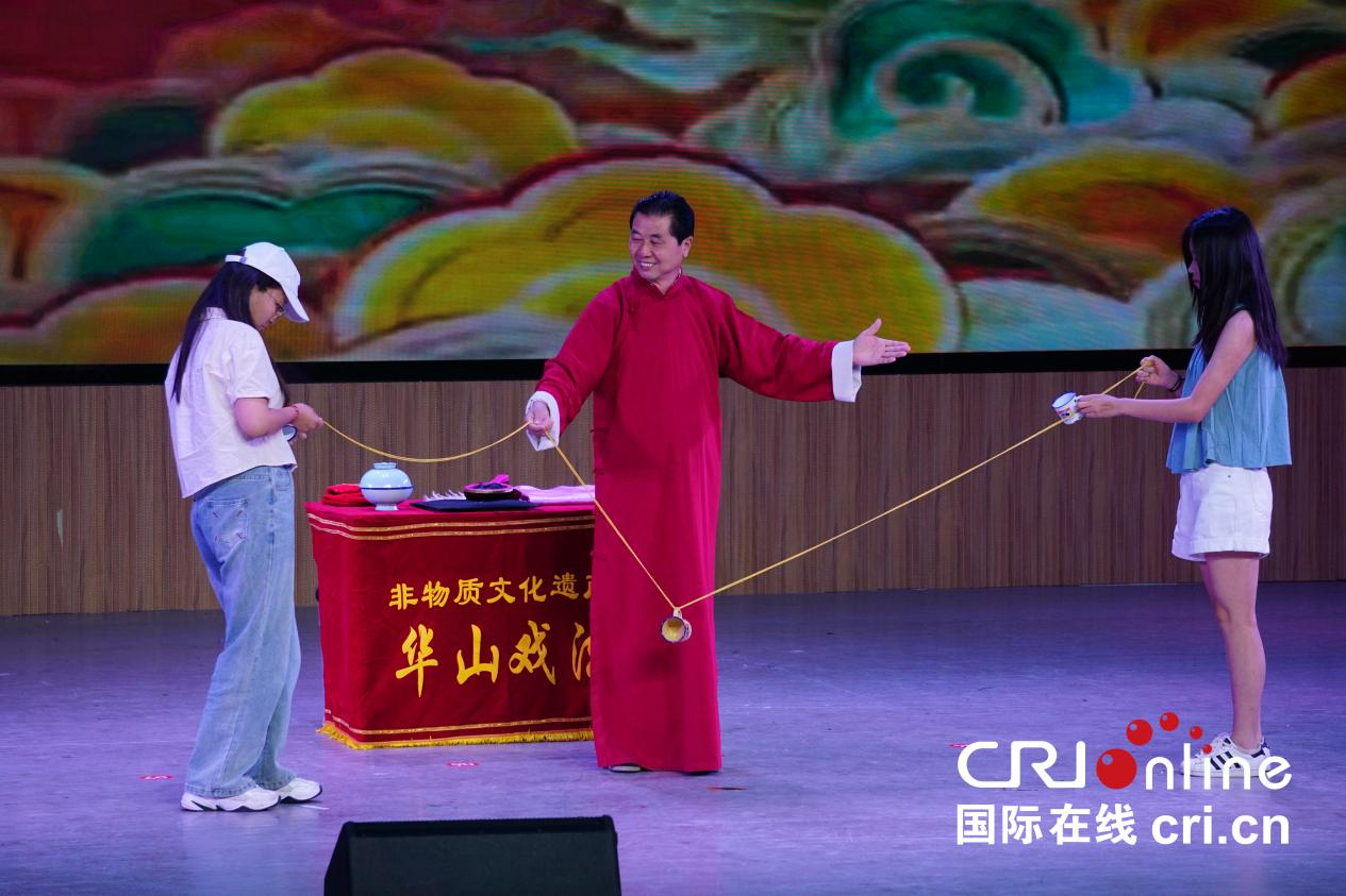 跟着非遗游渭南  沉浸式体验让外国友人爱上中国文化_fororder_图片4