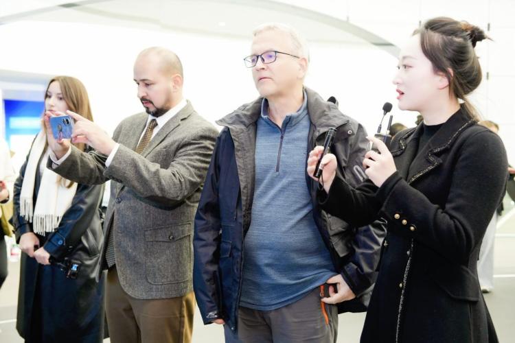 在西安看中国：外籍专家读懂“陆空联动 古今交融”开放新叙事_fororder_wps_doc_0