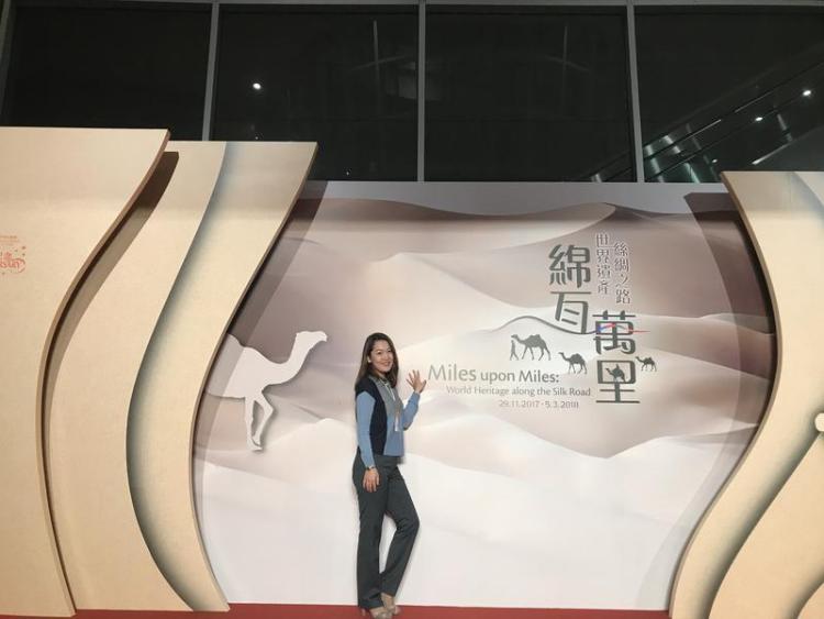 中亚姑娘马兰：热爱脚下这片土地 Central Asian Girl Danabekova Aigerim: Loving the Land Under Her Feet