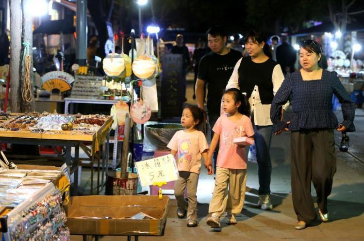夜游书院门 感受古城文化