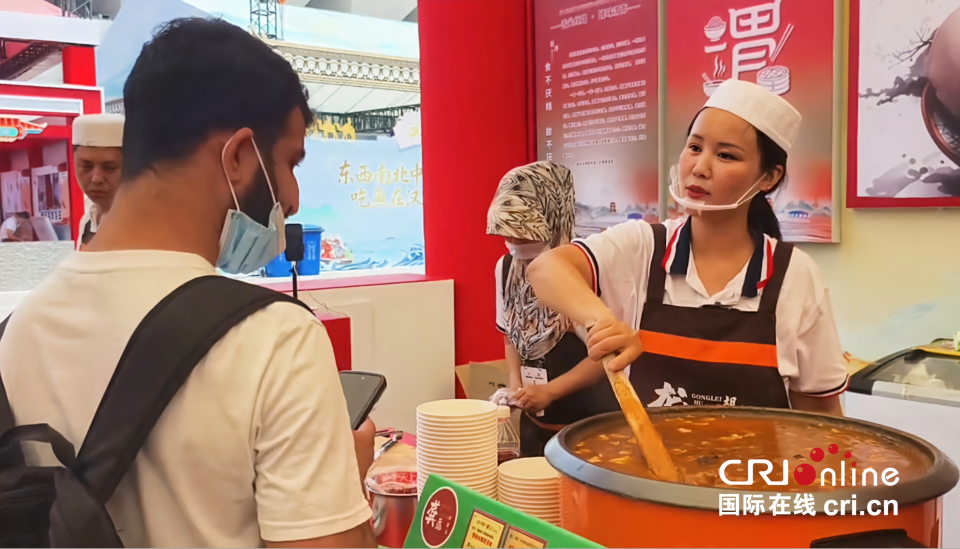 特色珍馐C位出道 第九届丝博会渭南美食圈粉外国客商_fororder_图片7