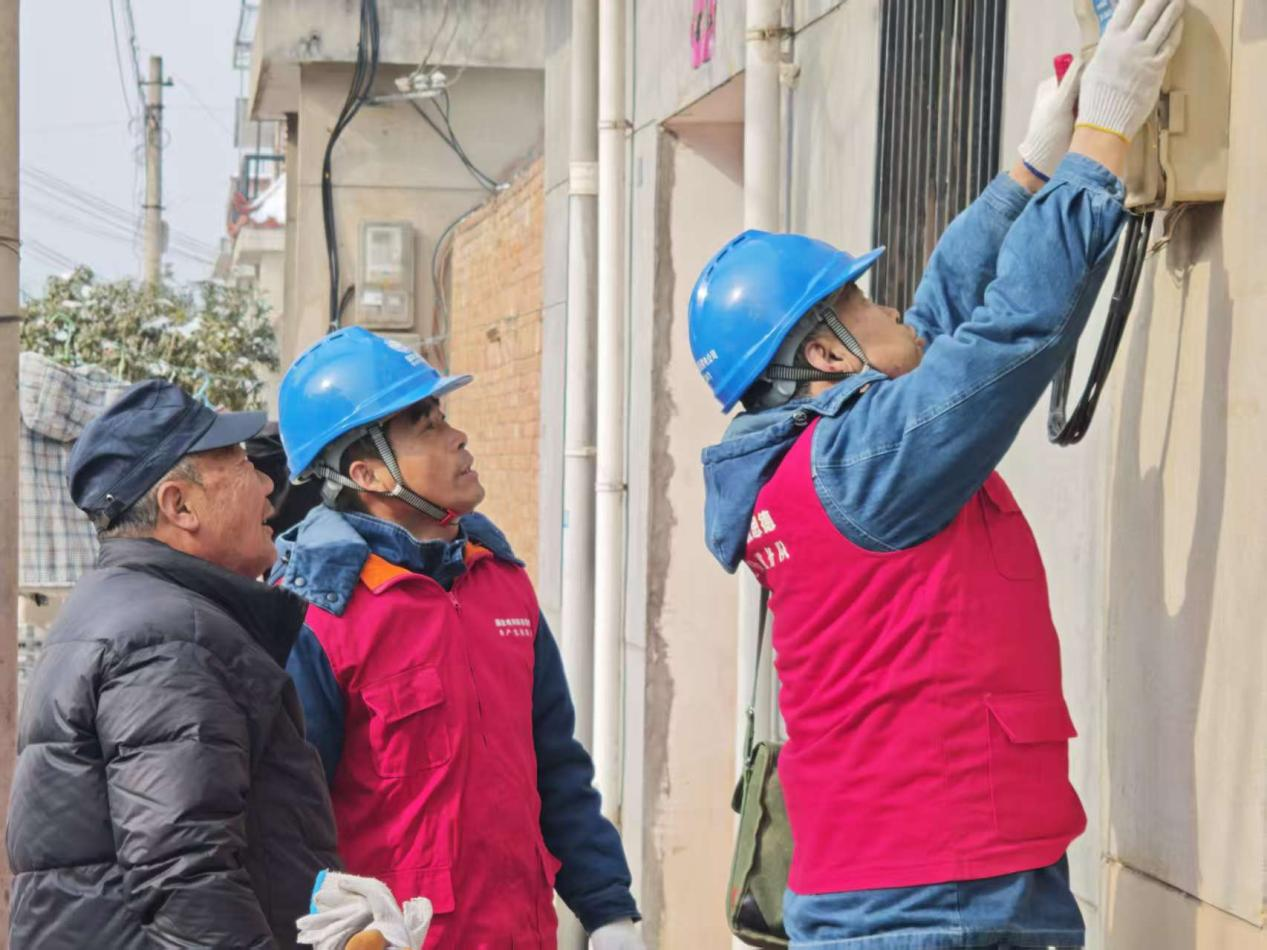 国网西安市长安区供电公司：克难奋进 筑牢冬日电力防线_fororder_图片4