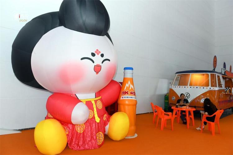 科技闪耀丝博会