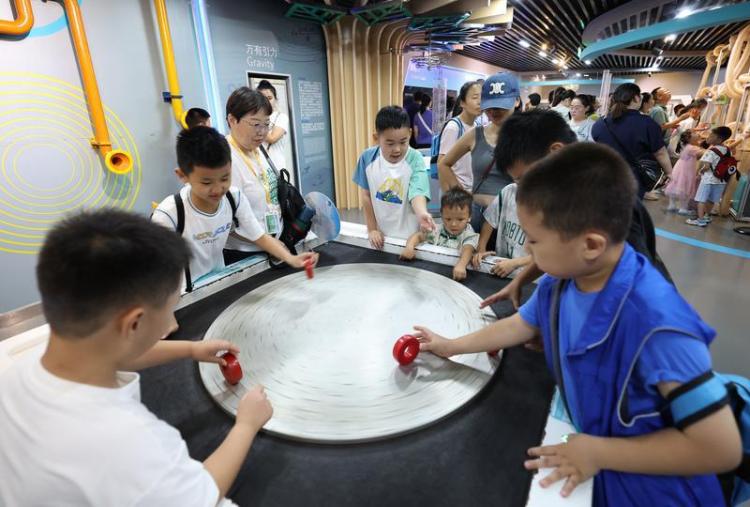 陕西科技馆成暑期“科学乐园”