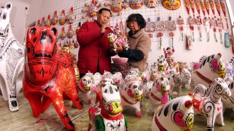 凤翔泥塑让年味“潮”起来