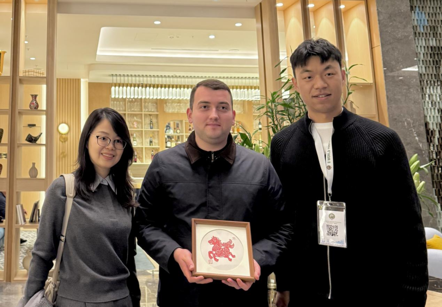 春风吹拂帕米尔高原 渭南非遗闪耀中亚舞台