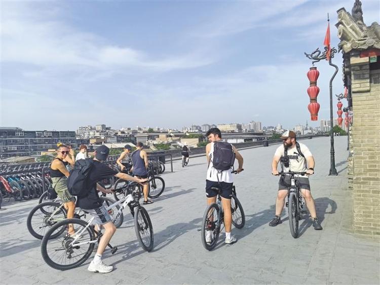 越来越多“老外”爱上“陕西游”_fororder_微信图片_20250613082959