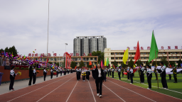 榆林靖边：运动会开幕燃爆校园 千余名青少年竞展青春锋芒